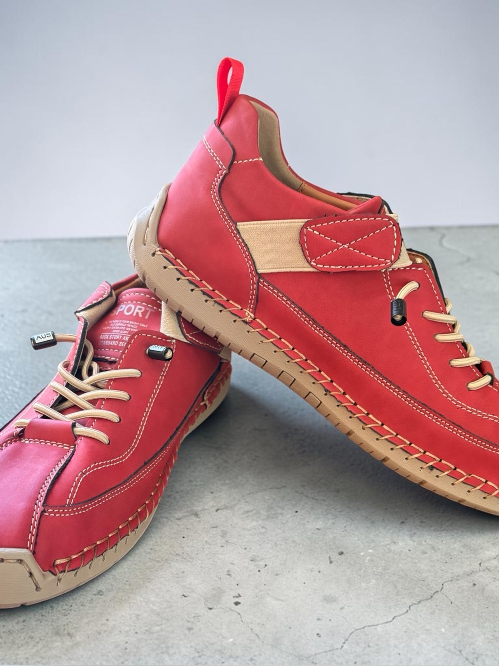 Mens waterproof size 42 (9)Lace-Up Sneakers. Hiking or work. Brand new. No box